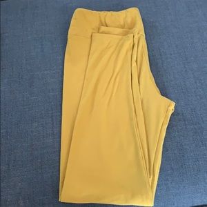 Mustard TC Lularoe Leggings
